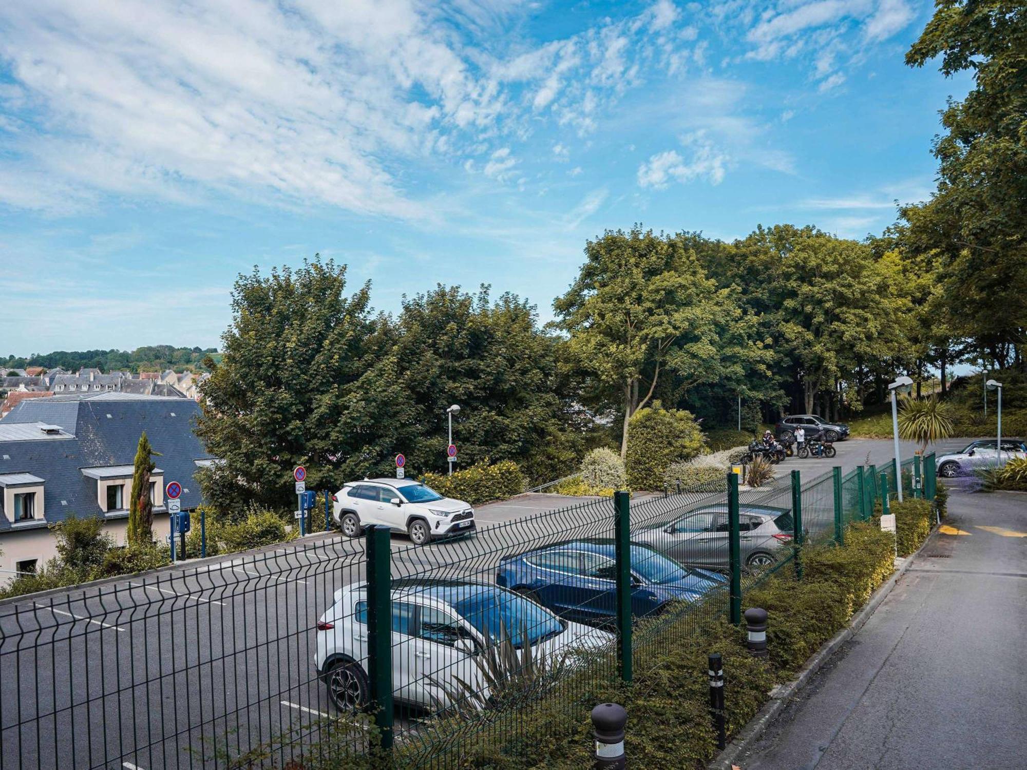 Ibis Bayeux En Bessin Hotel Port-en-Bessin-Huppain
